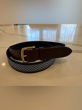 Vineyard Vines Brown Leather-Trim Navy Patterned Men’s Belt,Size 42